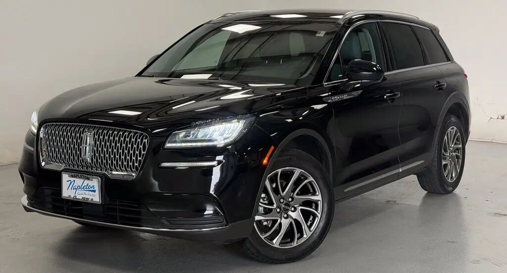 2022 Lincoln Corsair Standard — photo 1 of 13