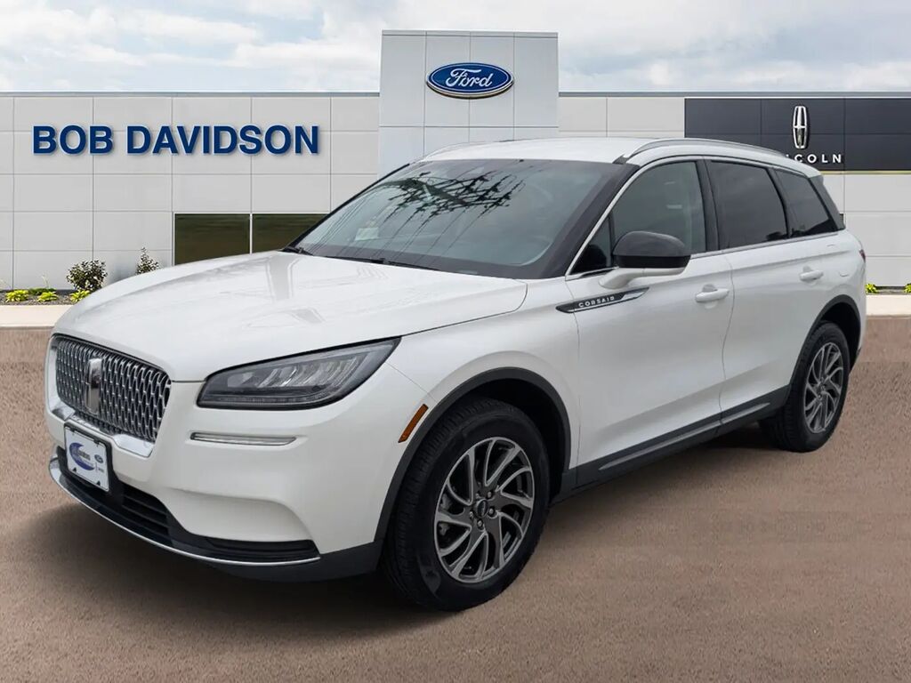 2022 Lincoln Corsair Standard — photo 1 of 26