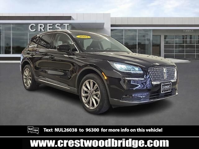 2022 Lincoln Corsair Standard — photo 1 of 26