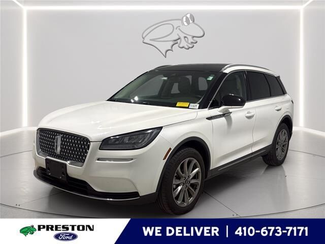2022 Lincoln Corsair Standard — photo 1 of 13