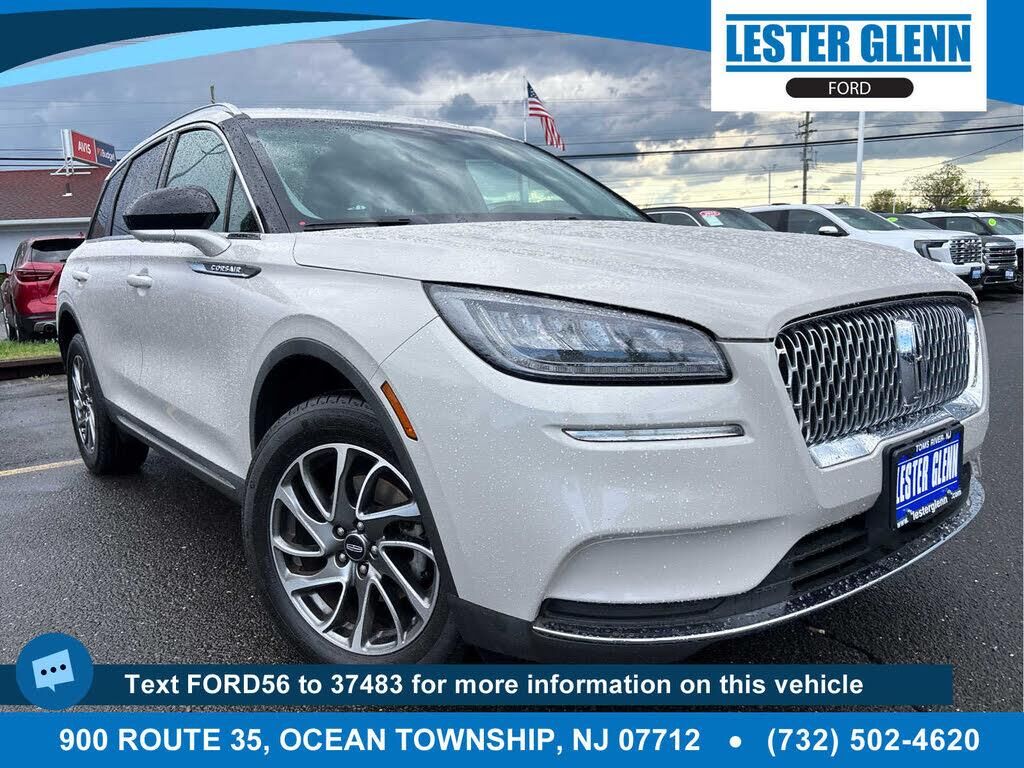 2022 Lincoln Corsair Standard — photo 1 of 1