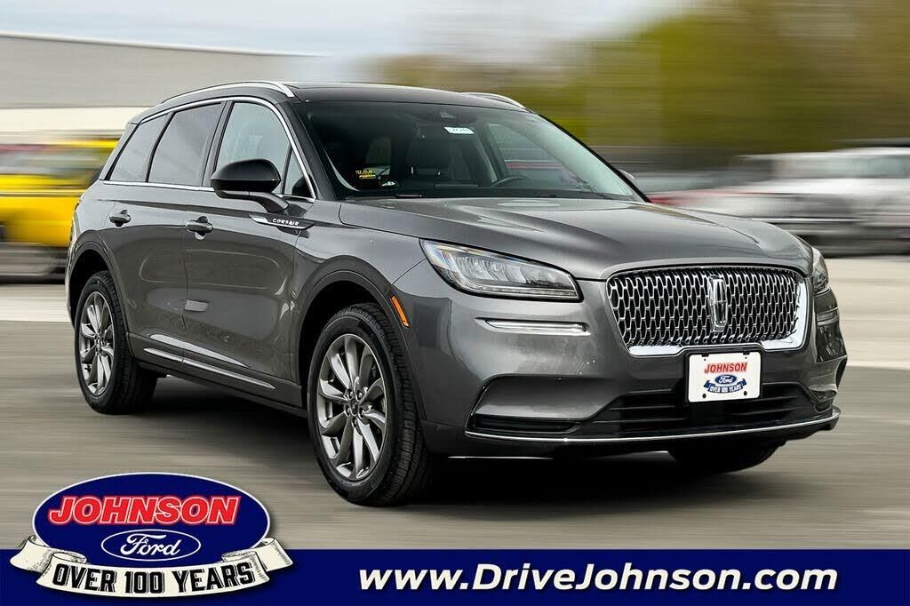 2022 Lincoln Corsair Standard — photo 1 of 2