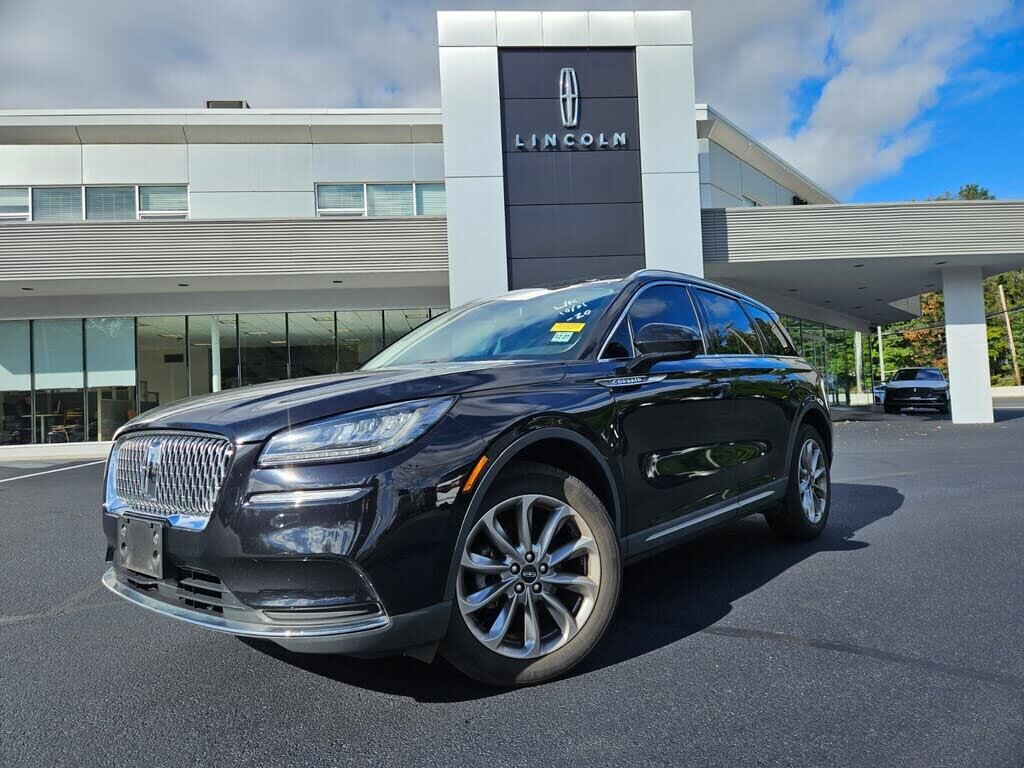 2022 Lincoln Corsair Standard — photo 1 of 1
