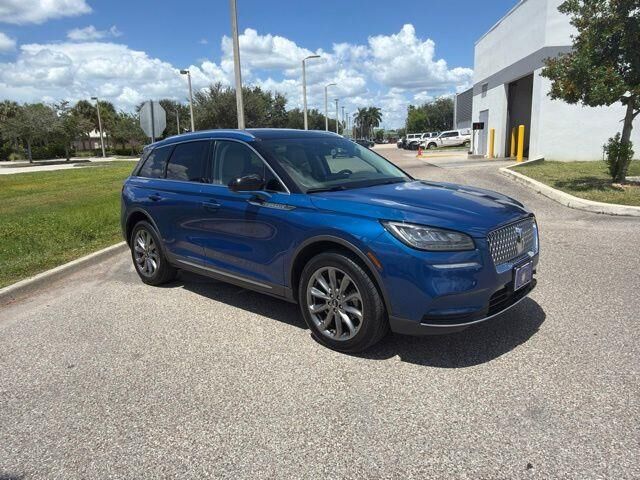 2020 Lincoln Corsair Standard — photo 1 of 8