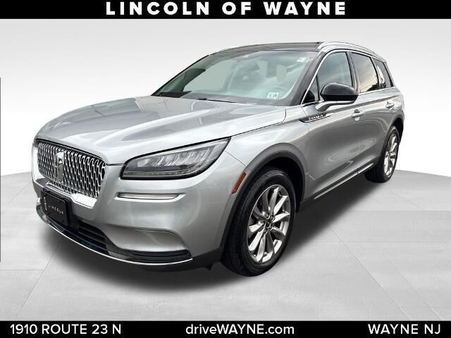 2022 Lincoln Corsair Standard — photo 1 of 28