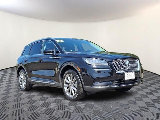 2022 Lincoln Corsair Standard — photo 1 of 13