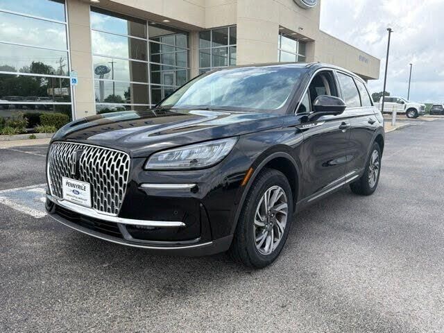 2023 Lincoln Corsair Standard — photo 1 of 1