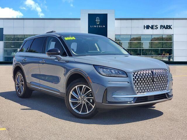 2024 Lincoln Corsair Premiere — photo 1 of 1