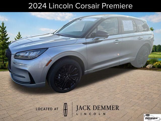 2024 Lincoln Corsair Premiere — photo 1 of 22