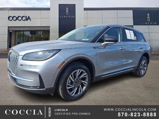 2024 Lincoln Corsair Premiere — photo 1 of 26