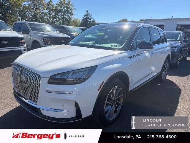 2023 Lincoln Corsair Standard