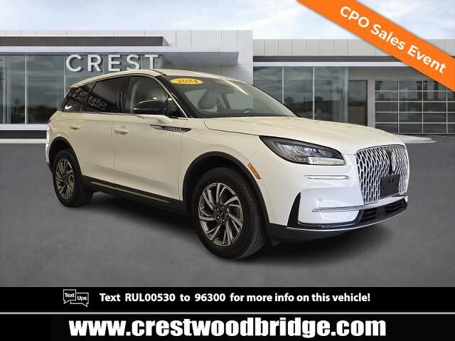 2024 Lincoln Corsair Premiere — photo 1 of 26