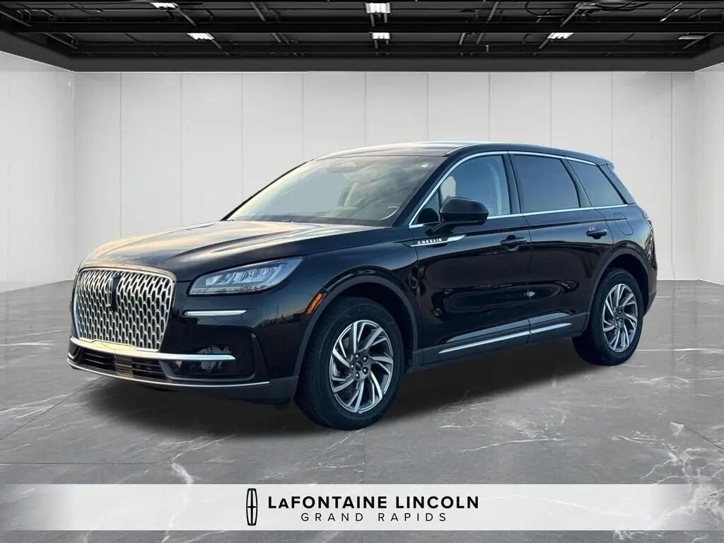 2024 Lincoln Corsair Premiere — photo 1 of 13