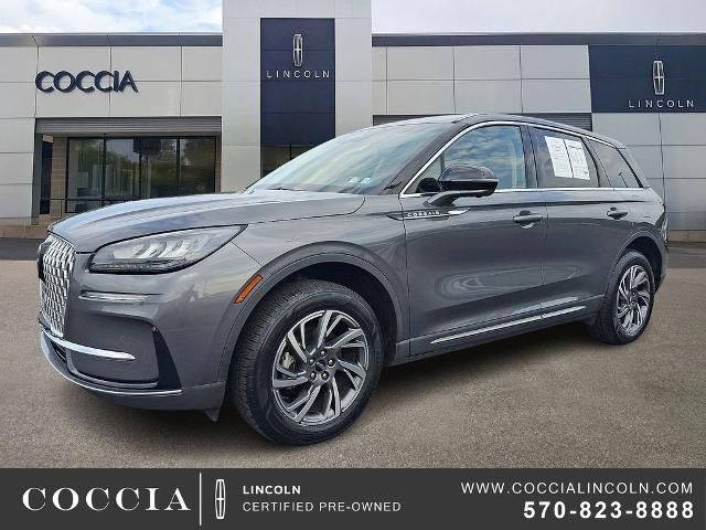 2023 Lincoln Corsair Standard — photo 1 of 39