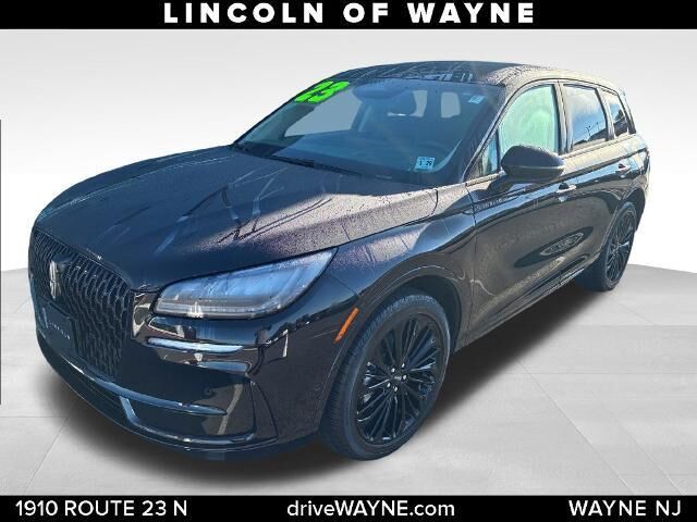 2023 Lincoln Corsair Standard