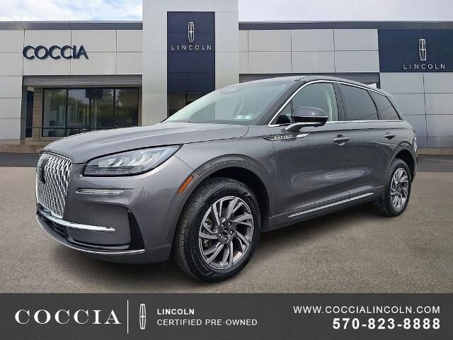 2023 Lincoln Corsair Standard