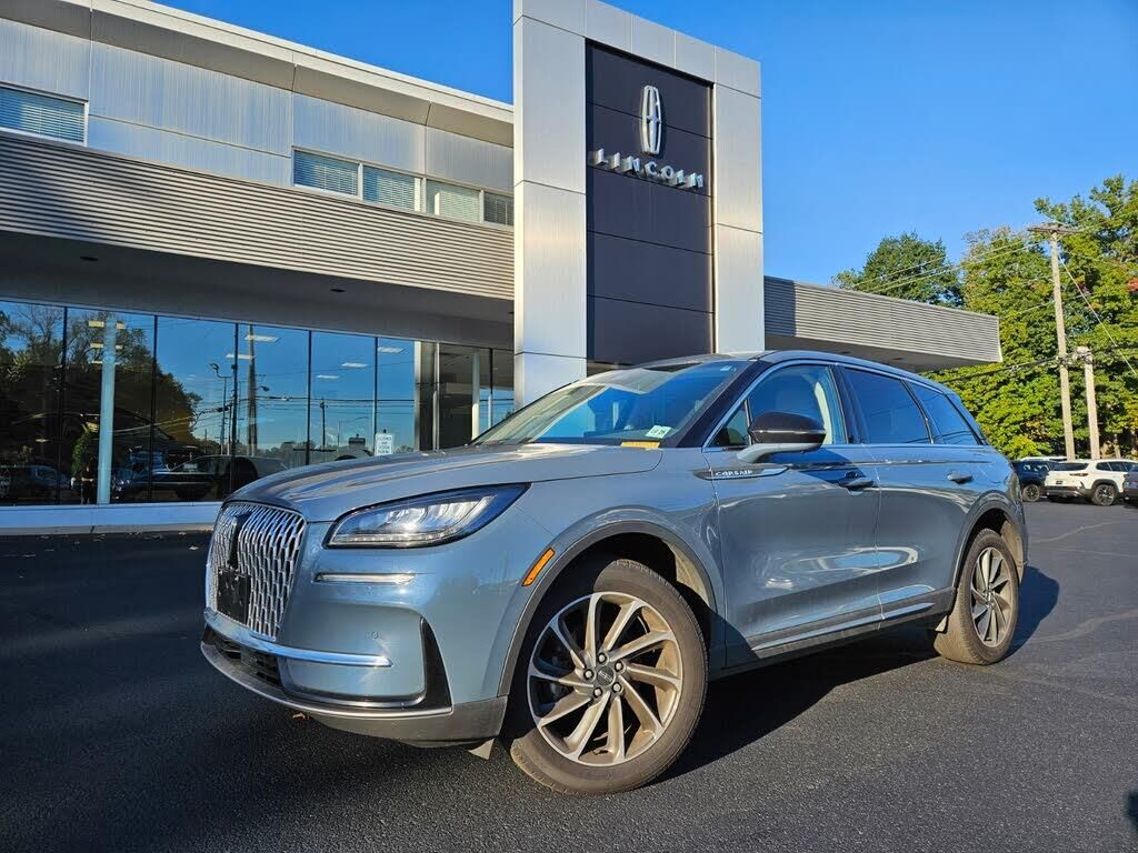 2023 Lincoln Corsair Standard — photo 1 of 1