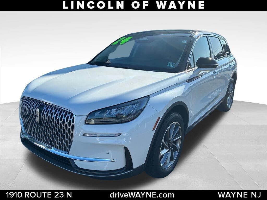 2024 Lincoln Corsair Premiere — photo 1 of 1
