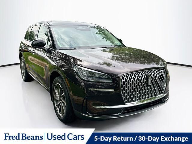2023 Lincoln Corsair Standard — photo 1 of 26