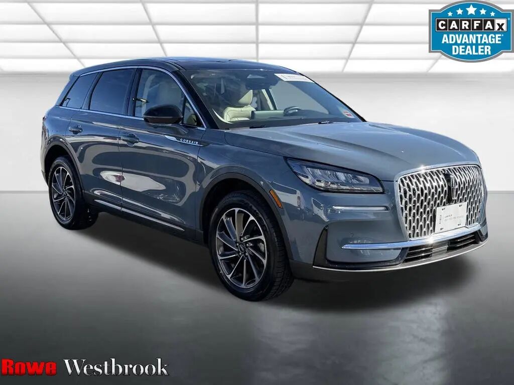 2023 Lincoln Corsair Standard — photo 1 of 13
