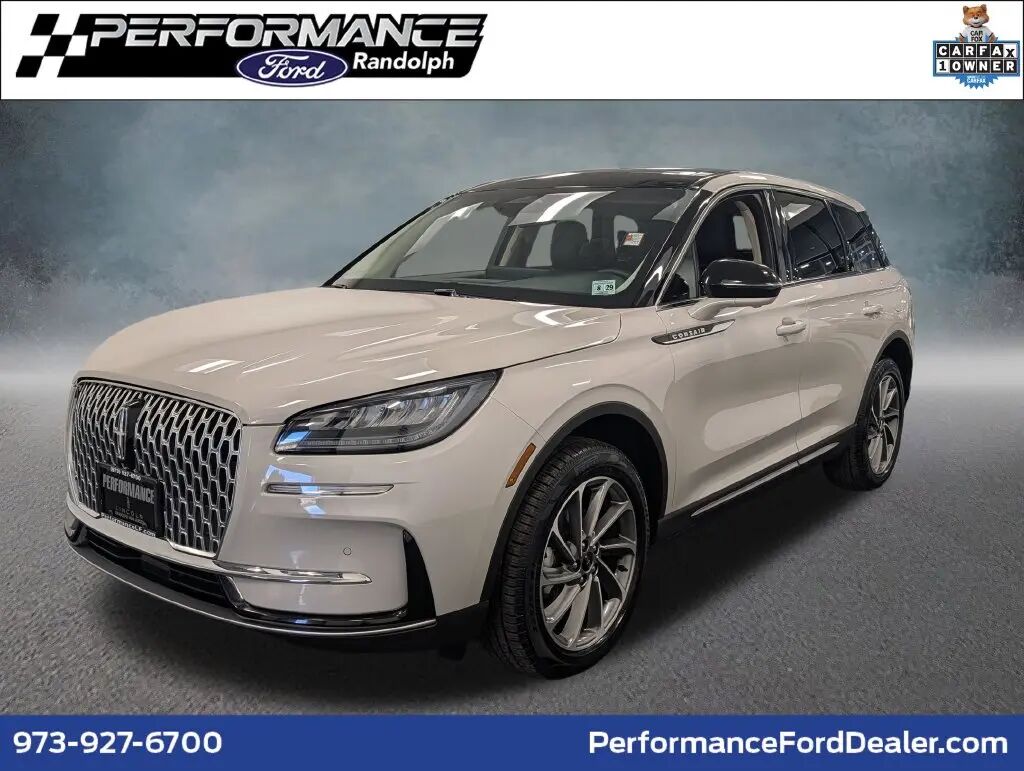 2024 Lincoln Corsair Premiere — photo 1 of 13