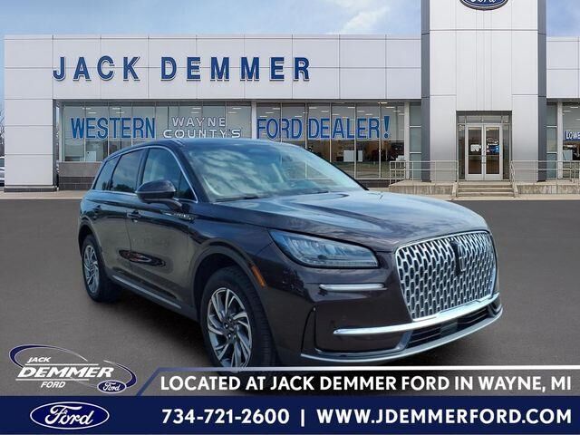 2023 Lincoln Corsair Standard — photo 1 of 13