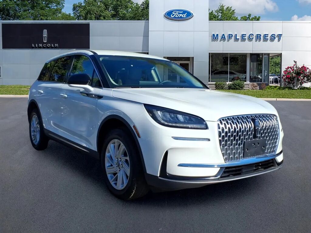 2024 Lincoln Corsair Premiere — photo 1 of 13
