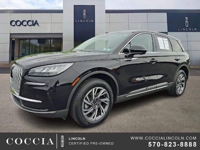 2024 Lincoln Corsair Premiere — photo 1 of 26