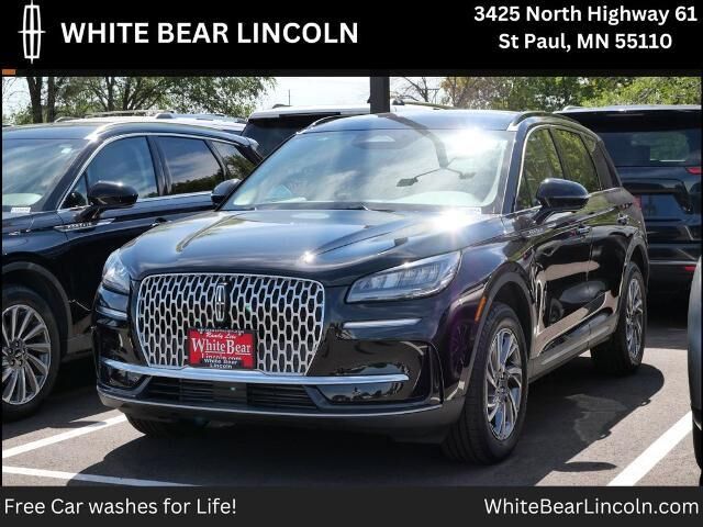 2025 Lincoln Corsair Premiere — photo 1 of 14