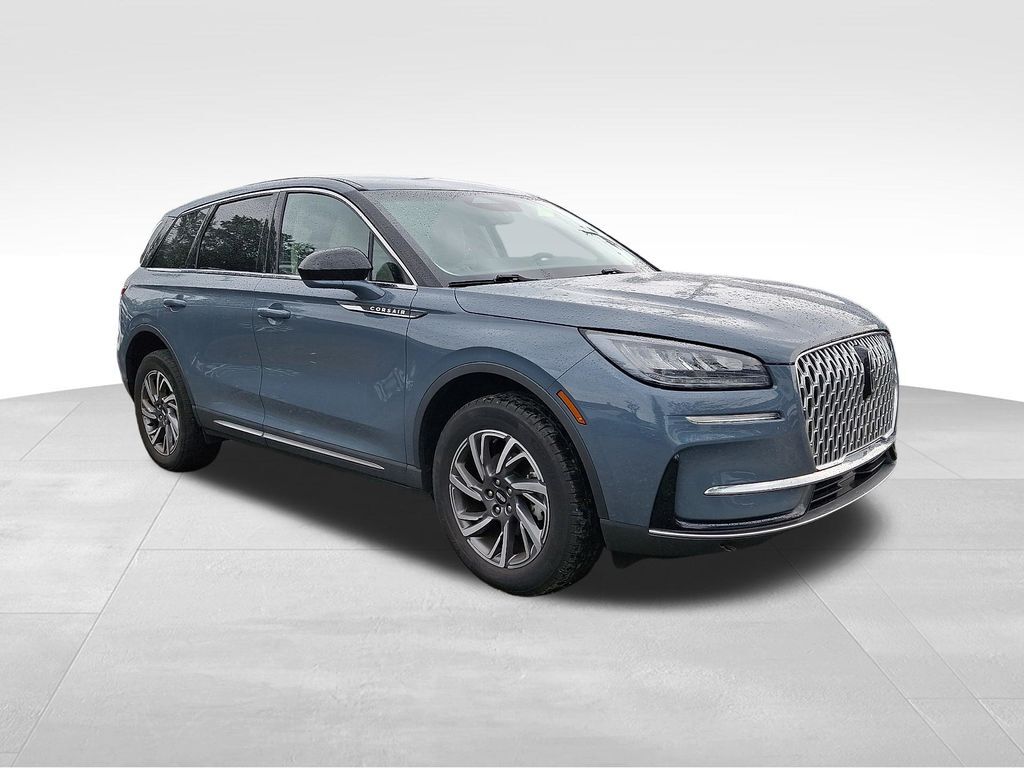 2023 Lincoln Corsair Standard — photo 1 of 1
