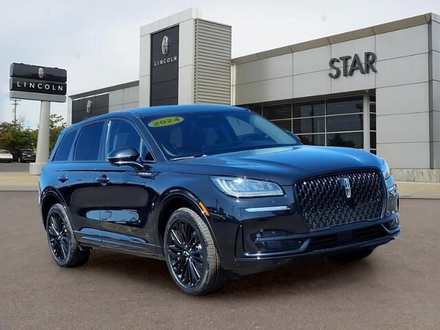2024 Lincoln Corsair Premiere — photo 1 of 26