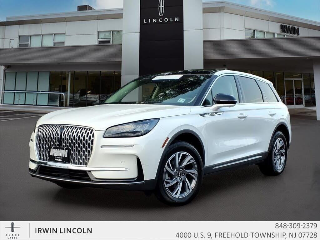 2024 Lincoln Corsair Premiere — photo 1 of 14