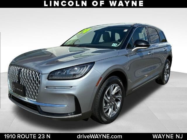 2024 Lincoln Corsair Premiere — photo 1 of 16