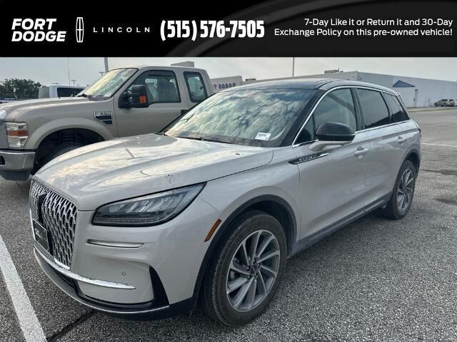 2024 Lincoln Corsair Premiere — photo 1 of 12
