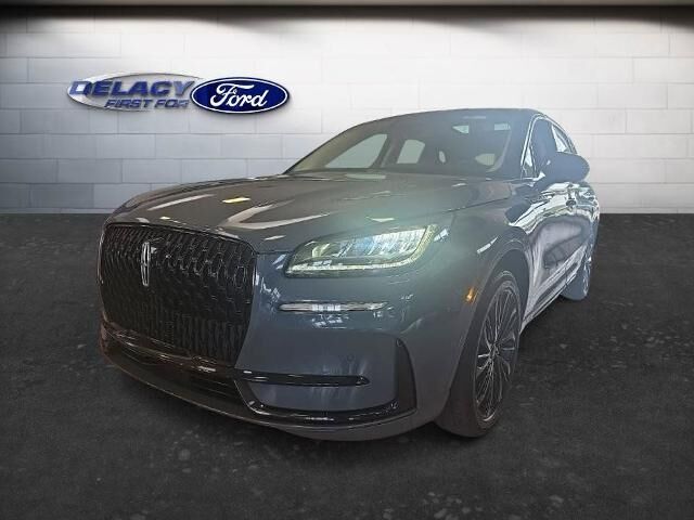 2024 Lincoln Corsair Premiere — photo 1 of 13