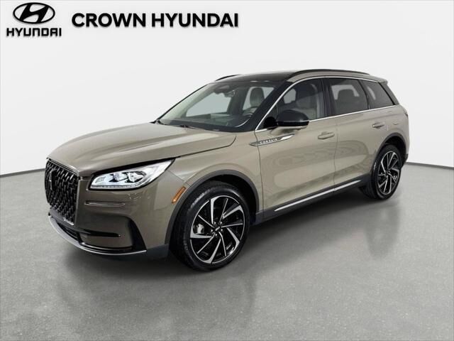 2025 Lincoln Corsair Reserve — photo 1 of 13