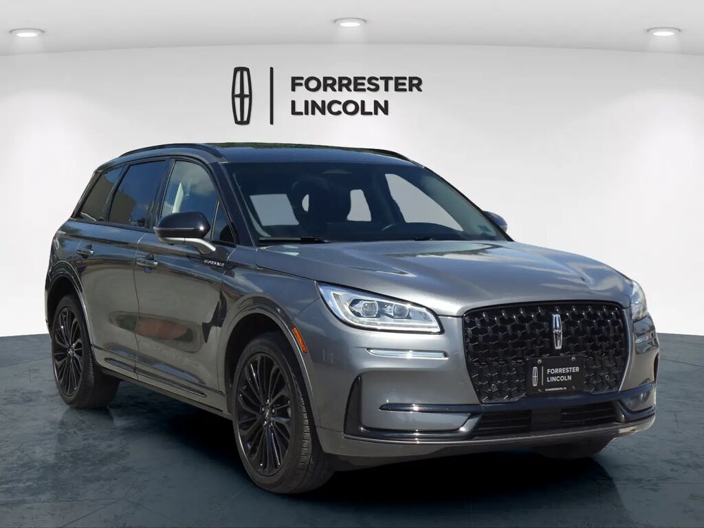 2023 Lincoln Corsair Reserve — photo 1 of 13