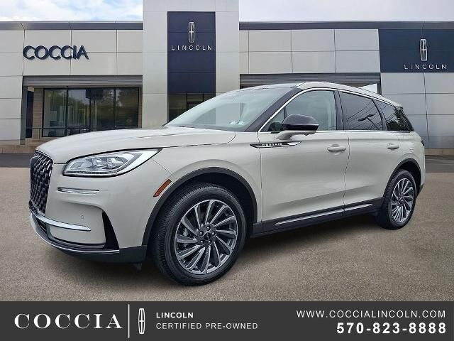 2024 Lincoln Corsair Reserve — photo 1 of 13