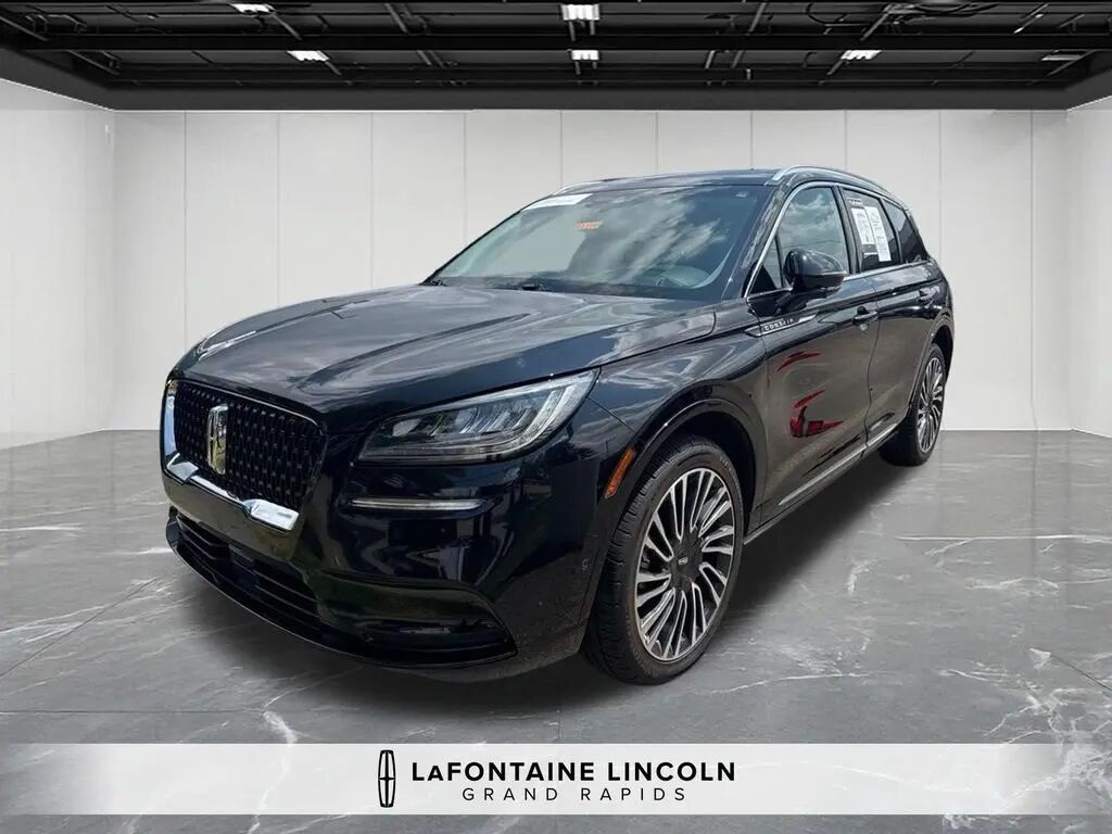 2022 Lincoln Corsair Reserve — photo 1 of 2