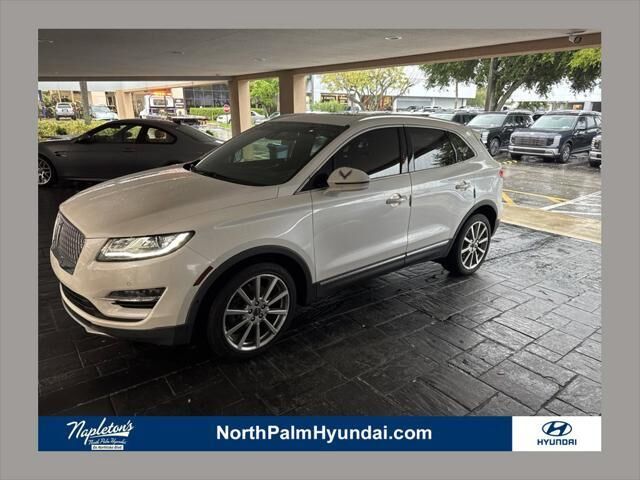 2019 Lincoln MKC Reserve — photo 1 of 13