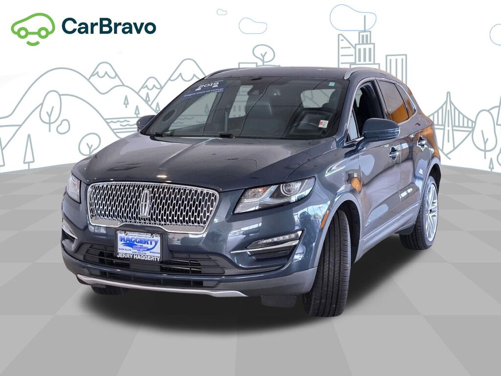 2019 Lincoln MKC Reserve — photo 1 of 6