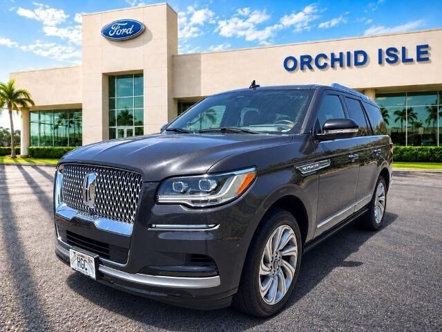 2008 Lincoln Navigator Base