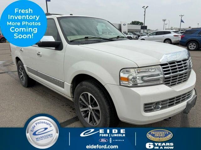 2008 Lincoln Navigator Base — photo 1 of 22