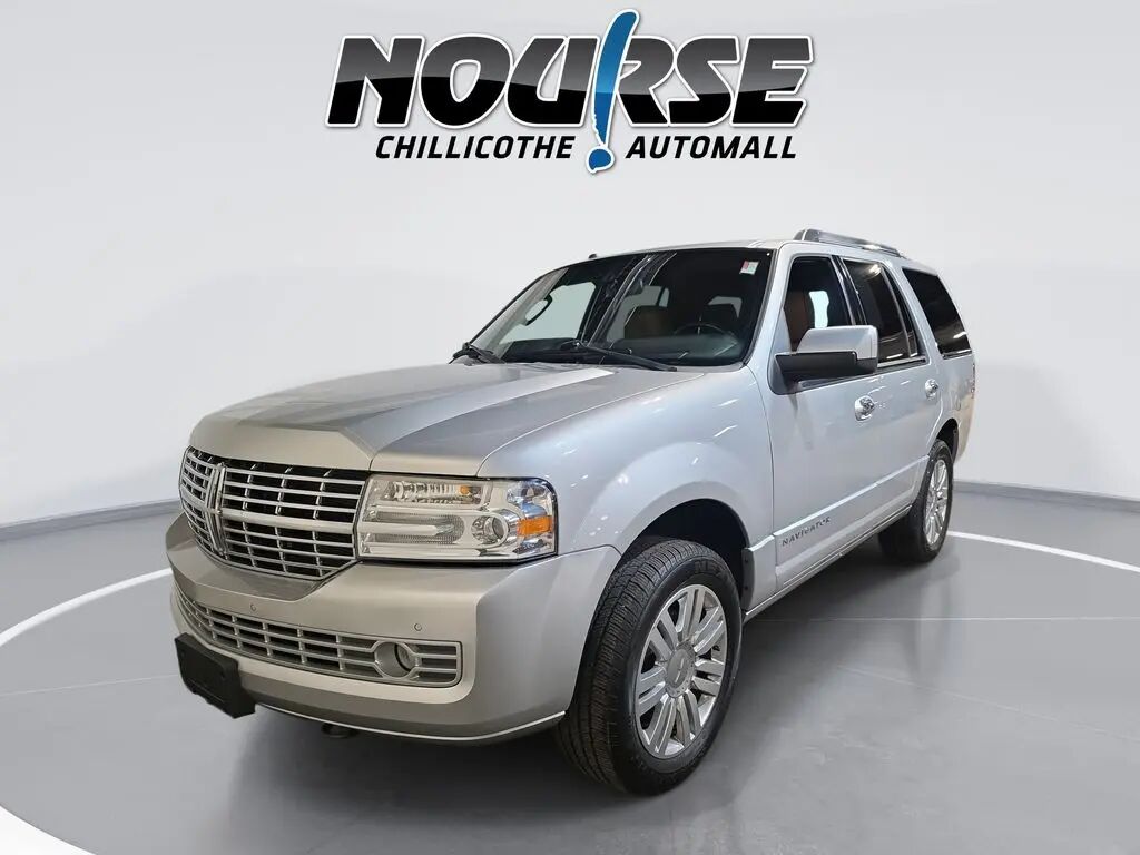 2014 Lincoln Navigator Base — photo 1 of 13