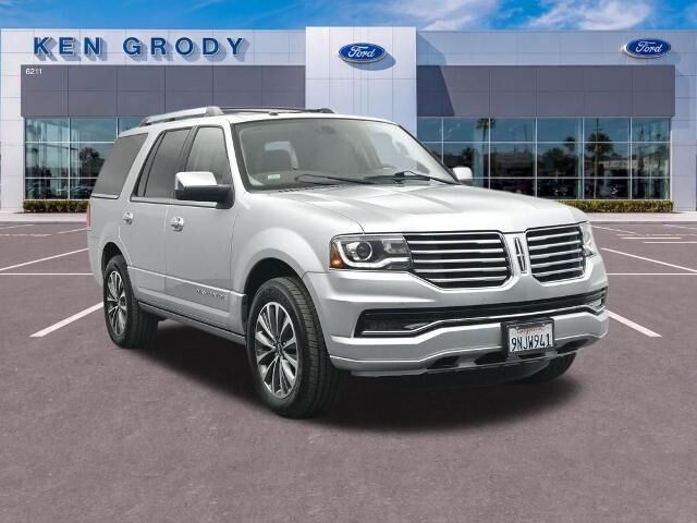 2017 Lincoln Navigator Select