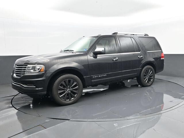 2015 Lincoln Navigator Base — photo 1 of 26