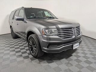 2016 Lincoln Navigator Select — photo 1 of 39