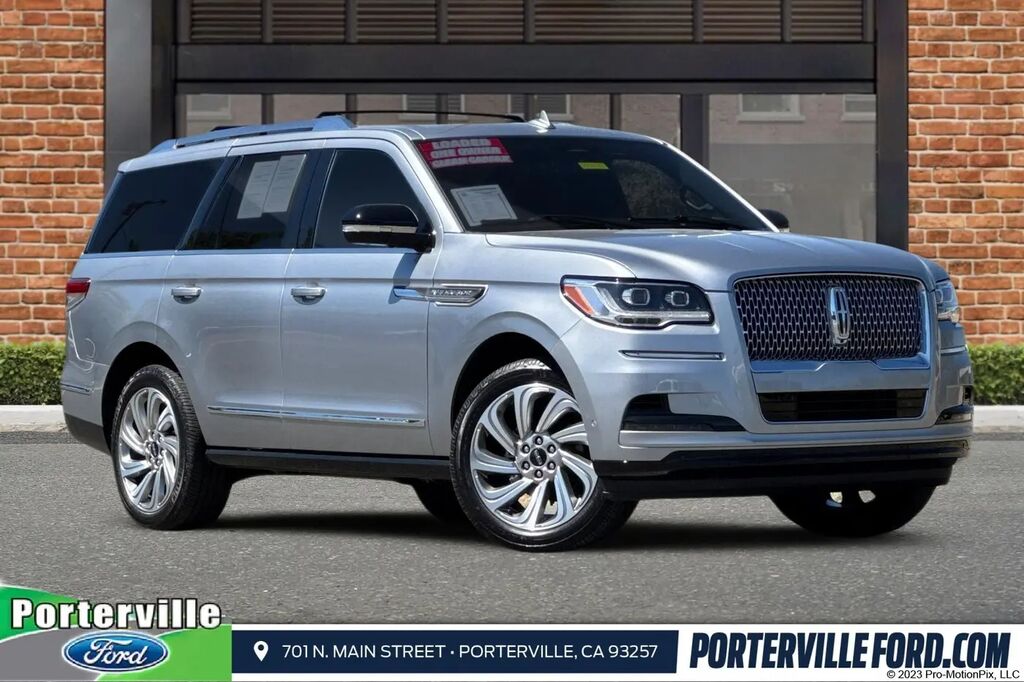 2023 Lincoln Navigator Reserve — photo 1 of 33