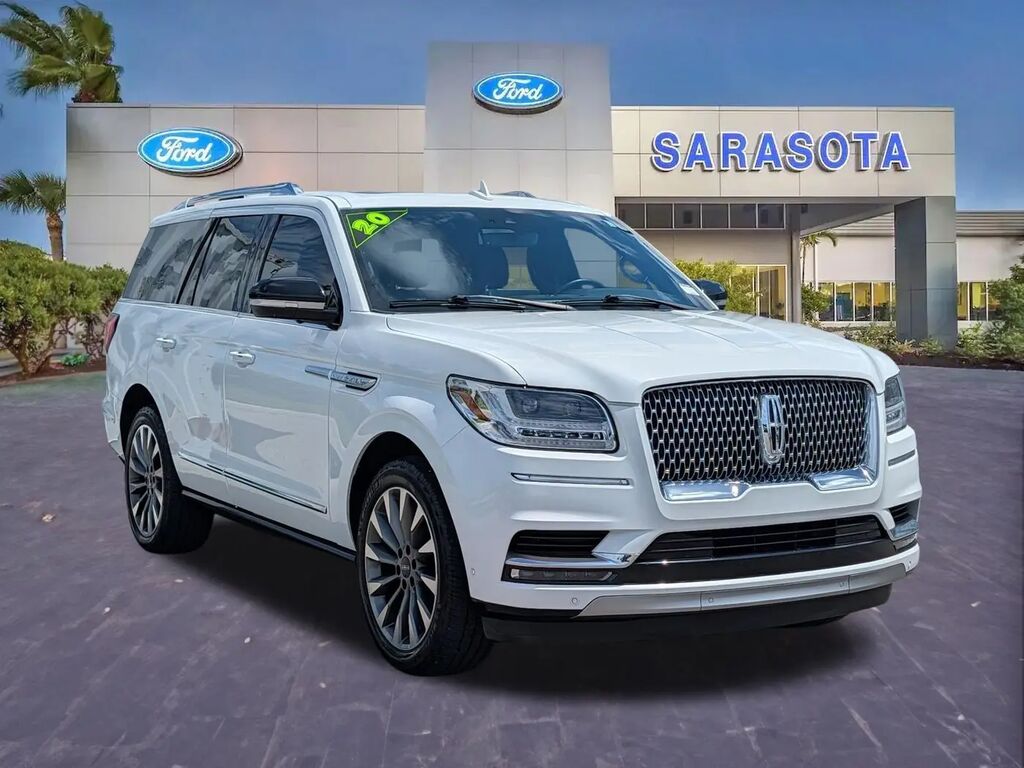2020 Lincoln Navigator Reserve — photo 1 of 13