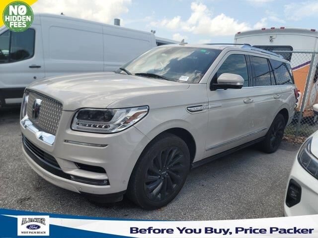 2021 Lincoln Navigator Reserve — photo 1 of 27